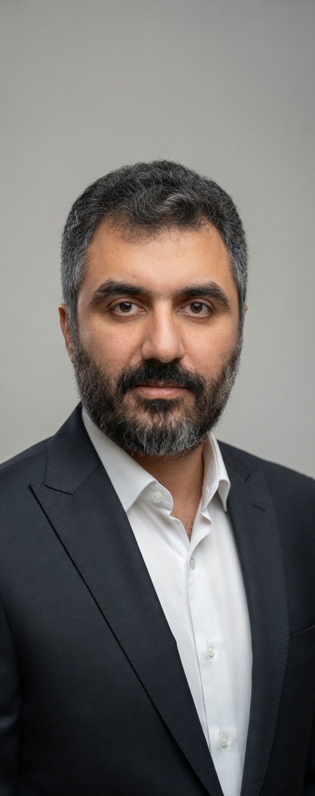 پرتره رسمی دانیال سمیعی، مشاور و مدرس هوش مصنوعی سازمانی